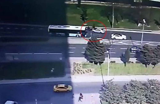 Levent'te dehşete düşüren kaza kamerada