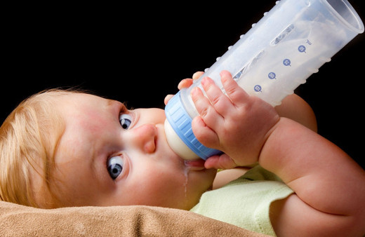 Biberonla beslenen bebekler hakkında korkutan uyarı