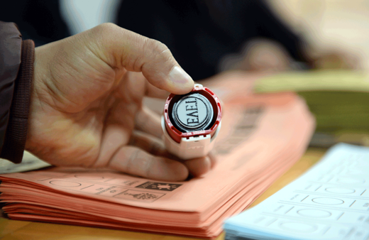 Seçimi kaybeden Belediye Başkanı Arif Uğurlu, gitmeden bakın ne yaptı?