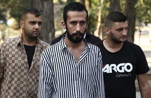 Çukur dizisindeki şarkısıyla bilinen Gazapizm uyuşturucuyla yakalandı