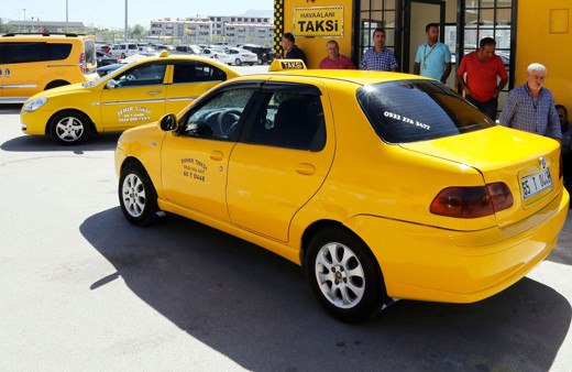 Taksilerde yeni dönem! Müşteriler taksi soförlerine puan verecek