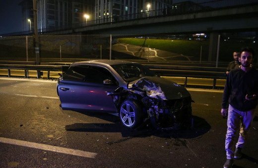 Zeytinburnu’nda zincirleme trafik kazası