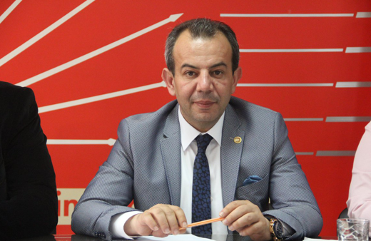 Bolu Belediye Başkanı Tanju Özcan Suriyelilere yardımı kesti