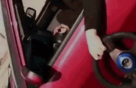 Bursa'da seyir halinde direksiyonu söken sürücü Bakın başına ne geldi