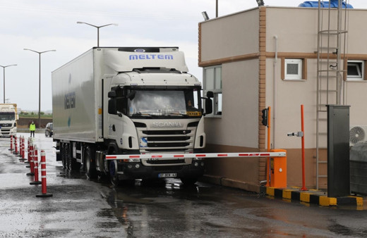 Edirne Kapıkule'de TIR sürücülerinin kuyruk çilesi sona erdi