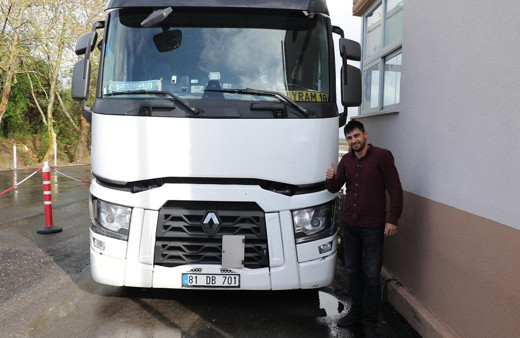 Edirne Kapıkule'de TIR sürücülerinin kuyruk çilesi sona erdi