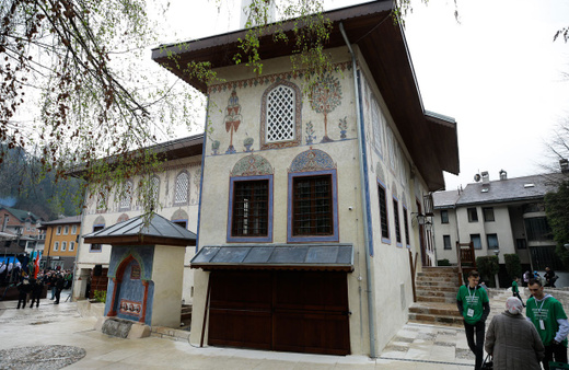 Vezirler Şehri"ndeki Alaca Cami ibadete açıldı