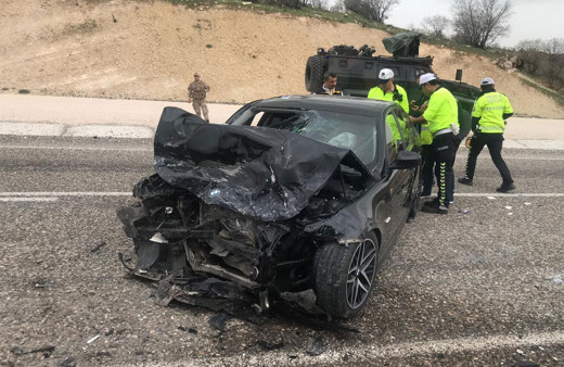 Diyarbakır'da feci kaza çok sayıda ölü ve yaralı var