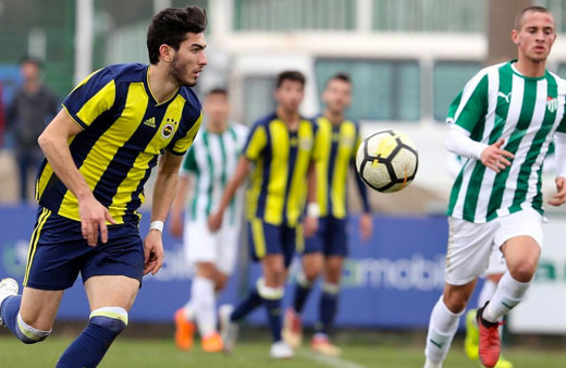 Ersun Yanal, Yusuf Mert'i kadroya alıyor