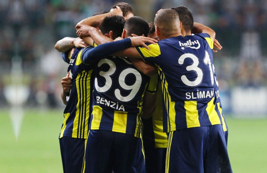 Fenerbahçeli Benzia halı sahaların yıldızı oldu