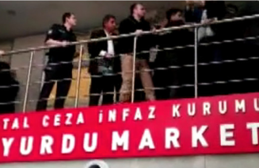 Ekrem İmamoğlu mazbatayı aldı! İstanbul İl Seçim Kurulu'nda arbede