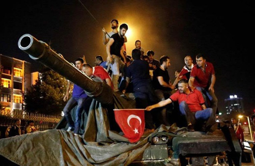 15 Temmuz resmi tatil mi hastane, eczane ve bankalar açık mı?