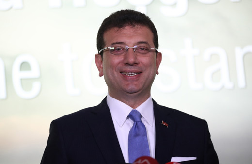 Ekrem İmamoğlu aslen nereli yaşı kaç ailesi eşi Dilek İmamoğlu ve çocukları kimdir?