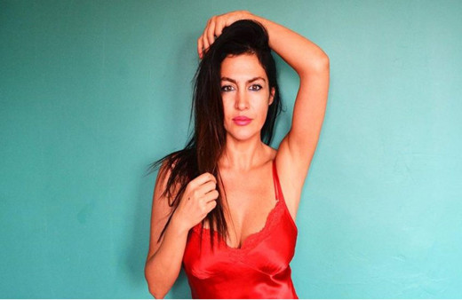 Tuğba Ekinci'den Cumhurbaşkanı Erdoğan'a destek sanat camiasına gönderme