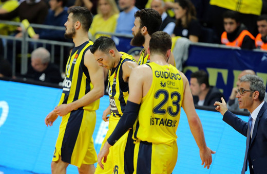 Fenerbahçe 18 maç sonra yıkıldı