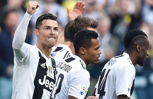 Juventus, 5 hafta kala şampiyonluğunu ilan etti Ronaldo tarihe geçti