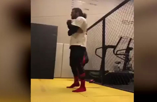 Can Yaman'nın sosyal medyayı sallayan dövüş paylaşımı!