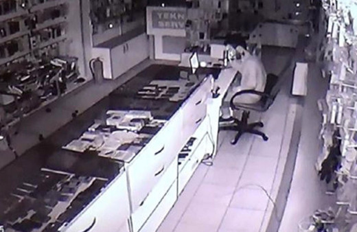 Canlı yayında işte böyle intihar etti!