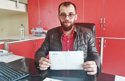 3 lira borç için elektriği kesilince çelenk gönderdi