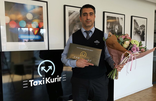 İsveç'te kahraman ilan edilen Türk taksici ödüllendirildi