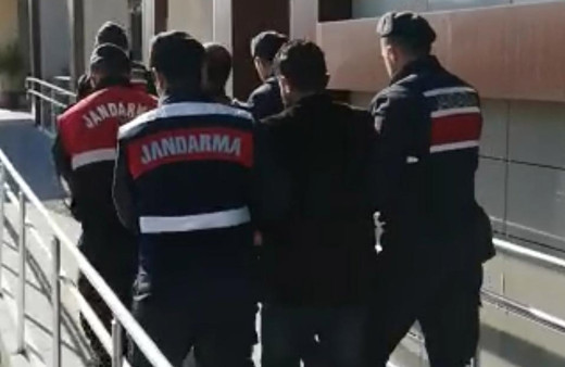 PKK'lının sürat teknesiyle kaçışı jandarmaya takıldı