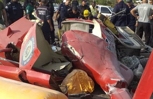 Venezuela’da polis helikopteri düştü: General ve pilot öldü