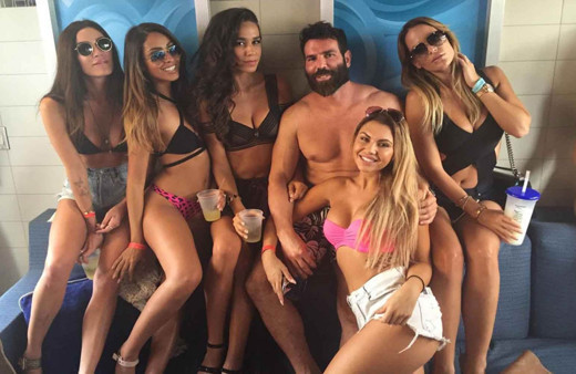 Dan Bilzerian'in olay yaratan doğum günü partisi!