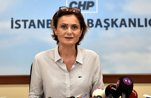 Canan Kaftancıoğlu başörtülü fotoğrafını yakışmış deyip paylaştı ortalık yıkıldı