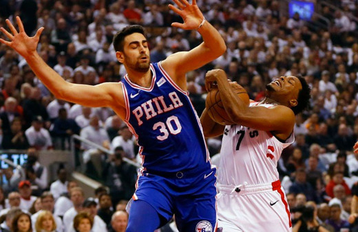 Furkan Kormaz'ın takımı Philadelphia 76ers seride 1-0 öne geçti