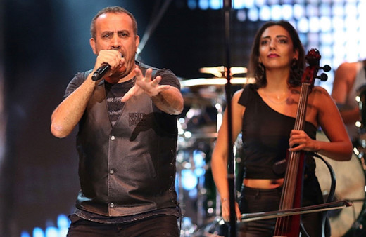 Haluk Levent kendini domates kralı ilan etti başkana seslendi