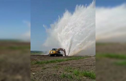 Tekirdağ'da boru patladı Su metrelerce yükseğe fışkırdı