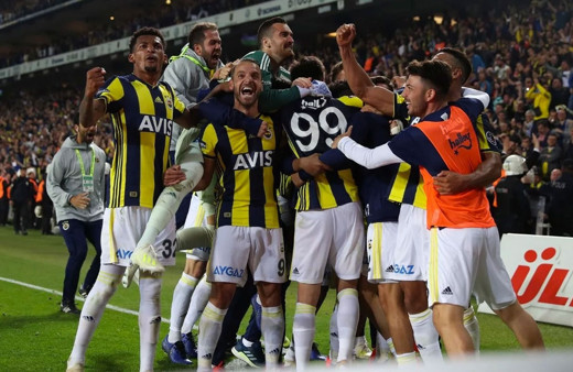 Fenerbahçe'de flaş ayrılık! Eljif Elmas'tan Napoli'ye 5 yıllık imza