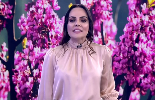 Buket Aydın ekranda Kanal D'den kovulduğu iddia edilmişti