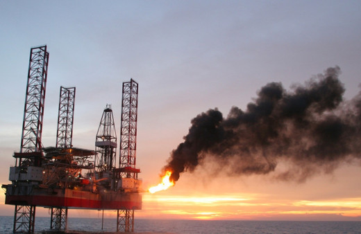 ABD-İran gerilimi zirve yaptı! Petrol fiyatları uçtu