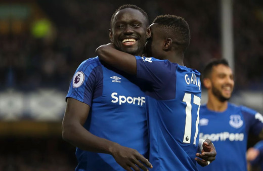 Bombayı İngilizler patlattı: Niasse geliyor