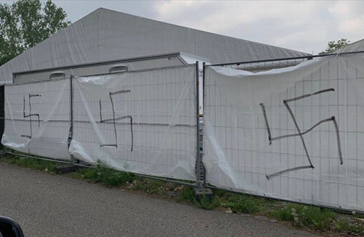 Almanya'da ramazan çadırlarına ırkçı saldırı