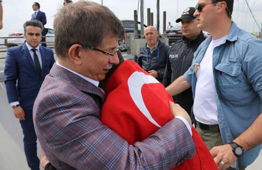 Ahmet Davutoğlu'dan 'intihar girişimi kurguydu' iddialarına olay cevap