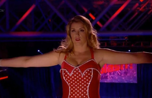 Sihirbaz asistanıydı İngiltere'nin ilk kadın Savunma Bakanı oldu