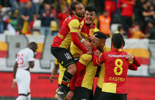 Göztepe'den kritik Antalyaspor galibiyeti