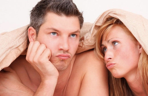 Orucu bozan şeyler neler öpüşmek orucu bozar mı Diyanet cevabı