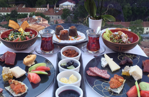 İftarda pideyi böyle yiyin! Sahurda ne yenir Canan Karatay önerisi