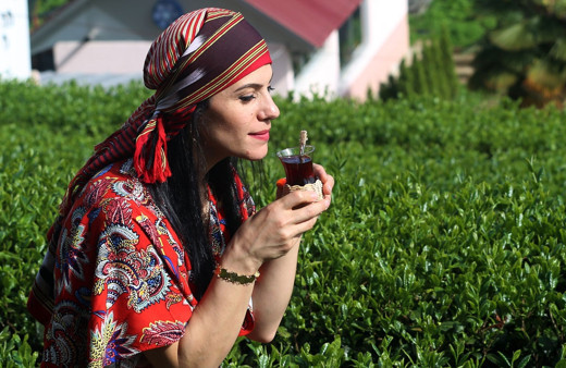 En iyi çay demleme nasıl yapılır şampiyon yarışmacı sırrını açıkladı