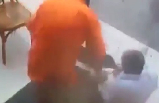 Meksika'da kedi saldırısına uğrayan belediye başkanına 100 dikiş atıldı