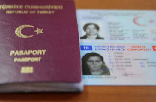 Gürcistan'a eski kimlikle gidilemeyecek