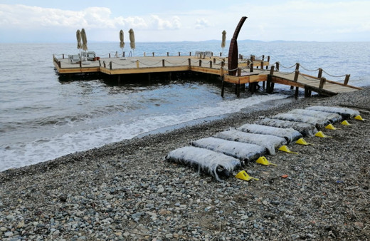 Balıkesir ve Çanakkale'de uyuşturucu paketleri karaya vuruyor