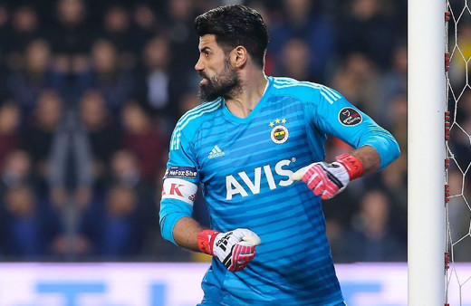 Fenerbahçe'de Volkan'ın yerine Barcelonalı isim geliyor