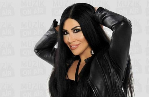 Nur Ertürk kaç yaşında aslen nereli evlilikleri eski eşi kimdir?