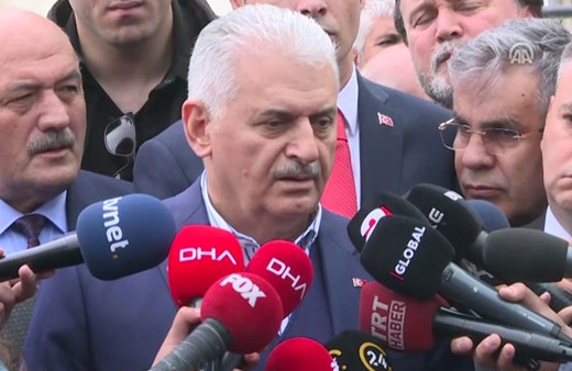 Binali Yıldırım'dan sanatçılar ile ilgili açıklama