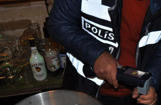 İstanbul polisinden sahte içki imalathanesine operasyon