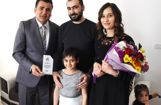 Kızı için canını ortaya koydu "yılın annesi" seçildi